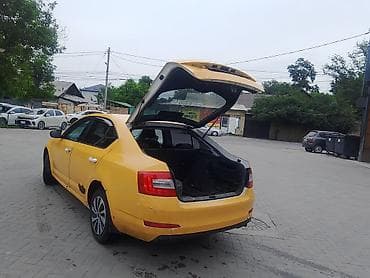 ml 163: Skoda Octavia: 2015 г., 1.6 л, Типтроник, Газ, Лифтбек — 6