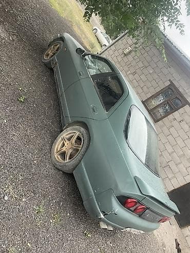Транспорт: Nissan Skyline: 1996 г., Бензин, Седан — 3