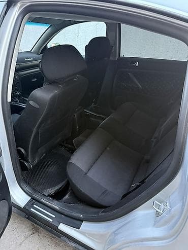 avante sport: Volkswagen Passat: 2002 г., Седан — 6