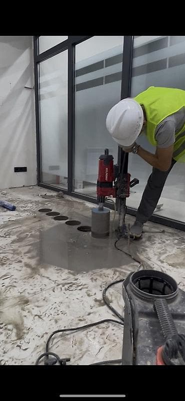 копать траншеи: Алмазное сверление 3-5 лет опыта — 6