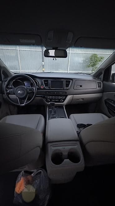 авто минивэн: Kia Carnival: 2017 г., 2.2 л, Автомат, Дизель, Минивэн — 8