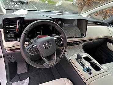 хай лимузин: Lexus LM: 2024 г., 2.5 л, Автомат, Гибрид, Минивэн — 4