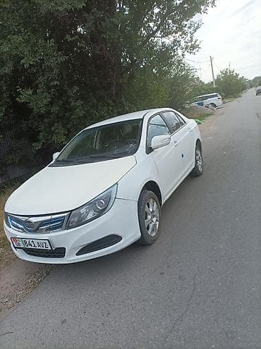mers 3 2: BYD E5: 2019 г., Автомат, Электромобиль, Седан — 9
