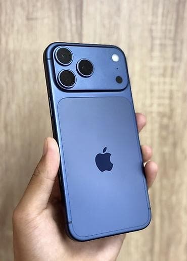 iphone zr: IPhone 17 Pro Max, Б/у, 256 ГБ, Синий — 1