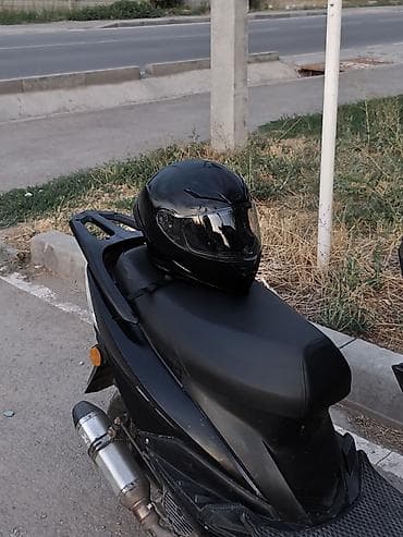 Продаю стильный скутер M8 125cc в чёрном цвете 🖤 Спортивный дизайн — 8