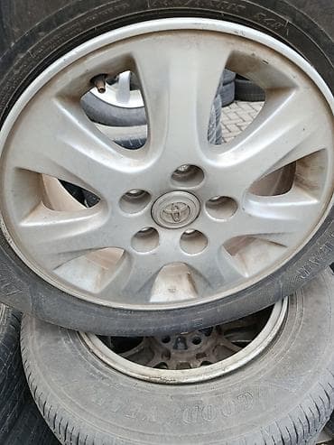 r15 тойота: Колеса в сборе 205 / 65 / R 15, Лето, Б/у, Комплект, Легковые, Литые, отверстий - 5 — 1