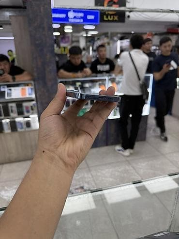 ipad m3: IPhone 13 Pro, Б/у, 256 ГБ, Sierra Blue, Зарядное устройство, Защитное стекло, Чехол, 85 % — 2