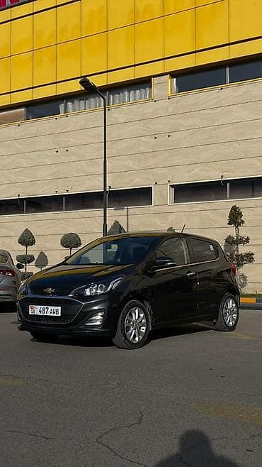 фит на расрочку: Chevrolet Spark: 2019 г., 1 л, Вариатор, Бензин, Хэтчбэк — 2
