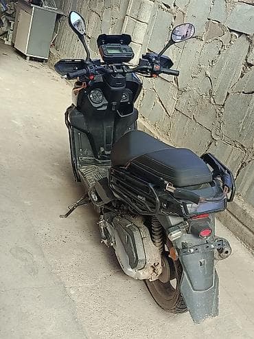 россрочку: Тип скутера 50 куб. см, Бензин, Б/у — 3