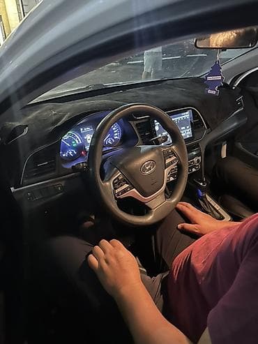 Унаа: Hyundai Elantra: 2020 г., 1.6 л, Автомат, Электромобиль, Седан — 5