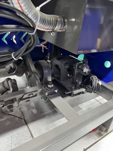 жез метал: Выпрямитель проволоки Управления с компьютером Напряжения 380вольт — 9