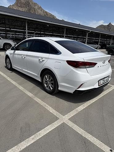 Продажа авто: Hyundai Sonata: 2017 г., 2 л, Автомат, Газ, Седан — 3
