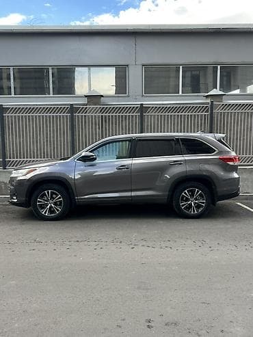Toyota Highlander: 2018 г., 3.5 л, Автомат, Бензин, Кроссовер — 9