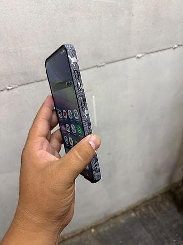 Samsung Galaxy S24+, Б/у, 256 ГБ, цвет - Серый — 2
