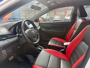 byd e7: Toyota Yaris: 2019 г., 1.5 л, Автомат, Бензин, Хэтчбэк — 3