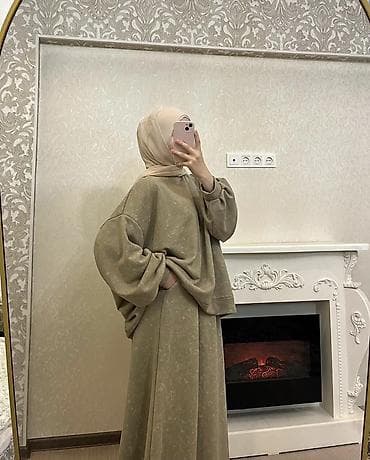 Женская одежда: Костюм с юбкой, Макси, Стандарт — 3