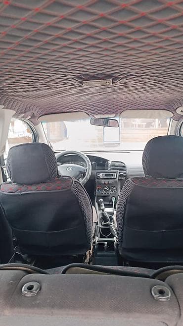 автомобиль daewoo nubira: Opel Zafira: 2001 г., Механика, Дизель, Минивэн — 5
