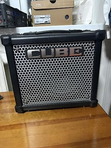 комбоусилитель бишкек: Продаю Roland Cube-X10 Продаю гитарный комбоусилитель Roland Cube — 1