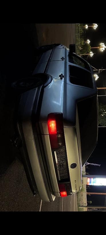transporter multivan: Volkswagen Jetta: 1993 г., Бензин, Седан — 5