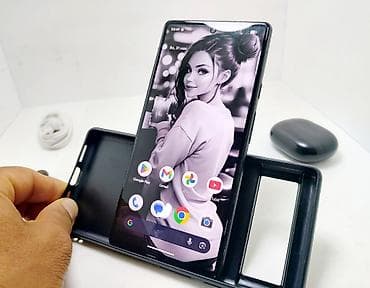 Google Pixel 6, Б/у, 128 ГБ, цвет - Черный, eSIM