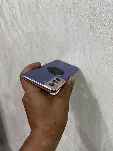 one pluse: Samsung Galaxy S21, Б/у, 256 ГБ, цвет - Фиолетовый, 2 SIM — 6