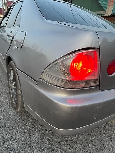 haima 3: Lexus IS: 2004 г., 2 л, Автомат, Бензин, Седан — 3