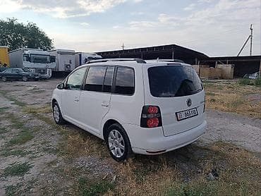 touran: Volkswagen Touran: 2018 г., 1.6 л, Механика, Бензин, Минивэн — 3