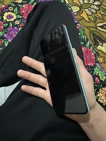 Бытовая техника: Смартфон itel (голубой) - Экран: радной ✅ Батареи: радной ✅ Не — 5