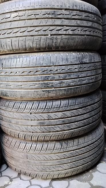pirelli p zero: 225/60/16 - Размерность не указана на фото; визуально — легковой — 1