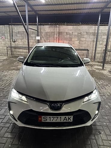 byd plus: Toyota Corolla: 2019 г., 1.8 л, Вариатор, Гибрид, Седан — 3