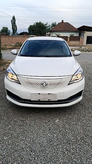 Транспорт: Dongfeng Fengon 500: 2022 г., 1.2 л, Автомат, Электромобиль, Седан — 1