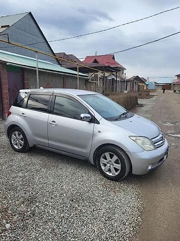 чехлы для авто: Toyota Ist: 2003 г., 1.3 л, Автомат, Бензин, Хэтчбэк — 5