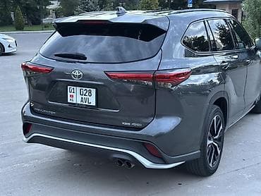 range rower: Toyota Highlander: 2021 г., 3.5 л, Автомат, Бензин, Кроссовер — 7