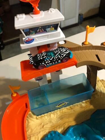 набор щенячий патруль: Супер экстремальный игровой набор знаменитой коллекции Hot Wheels - — 8