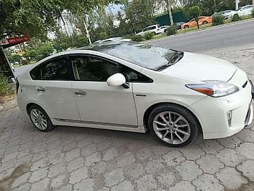 e2 byd: Toyota Prius: 2015 г., 1.8 л, Автомат, Гибрид, Хэтчбэк — 3