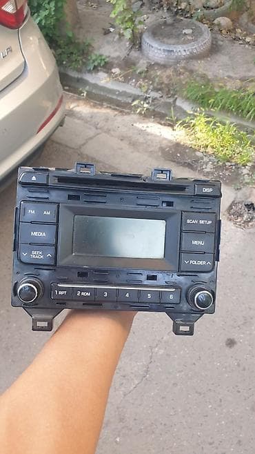 starline e96: Штатная магнитола для Hyundai/Kia (2DIN) - Панель с монохромным — 1