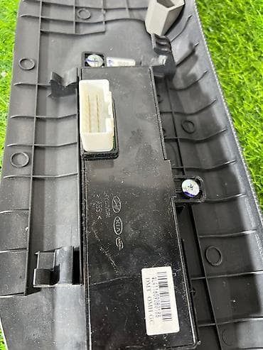 infinity qx: Блок управления сиденьем (панель с кнопками) для Kia Sportage QL - — 2