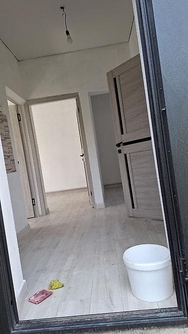 квартира ик: Сдаю дом 2 комнаты отдельно сан узел и кухня. в стоимость аренды — 1