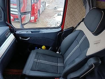 proton compact: Тягач, Howo, 2020 г., Без прицепа — 10