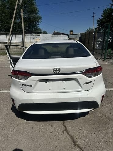 forc: Toyota Levin: 2022 г., 1.5 л, Вариатор, Бензин, Седан — 2