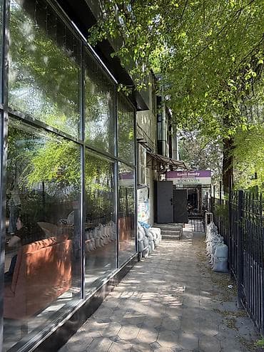 на аренду магазин: Сдаю в центре города подвальное помещение в аренду! Подойдет под: • — 3