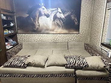 Эмерек: Бурчу бар диван, Бүктөө, Үч кишилик — 3