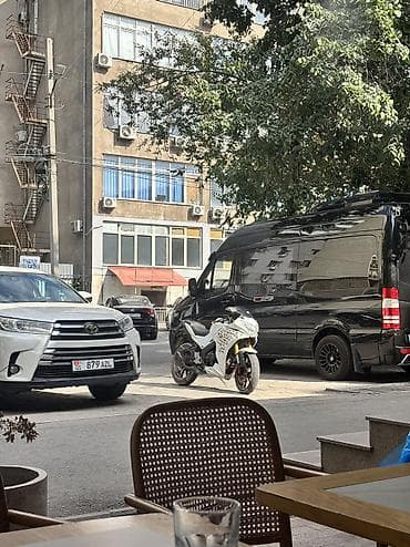 бу мотоциклы: Спортбайк 250 куб. см, Бензин, Взрослый, Б/у — 2