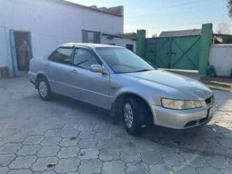купить авто в кредит без первоначального взноса: Honda Accord: 2001 г., 1.8 л, Автомат, Бензин, Седан — 11