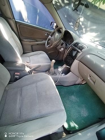 Транспорт: Mazda 626: 2000 г., 1.8 л, Механика, Бензин, Седан — 2