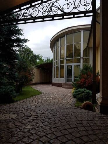 дом дорогой: 270 м², 7 комнат, Забор, огорожен, Кондиционер, Парковка — 1