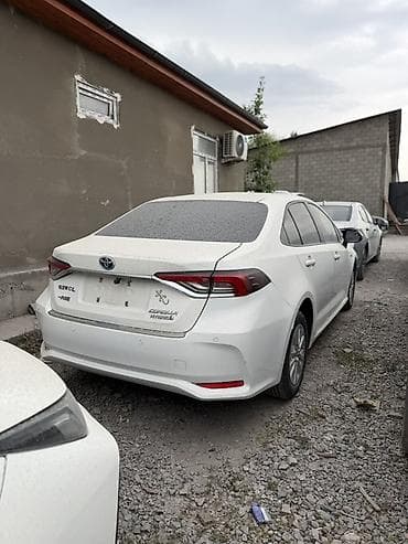 e2 byd: Toyota Corolla: 2022 г., 1.5 л, Вариатор, Гибрид, Седан — 2