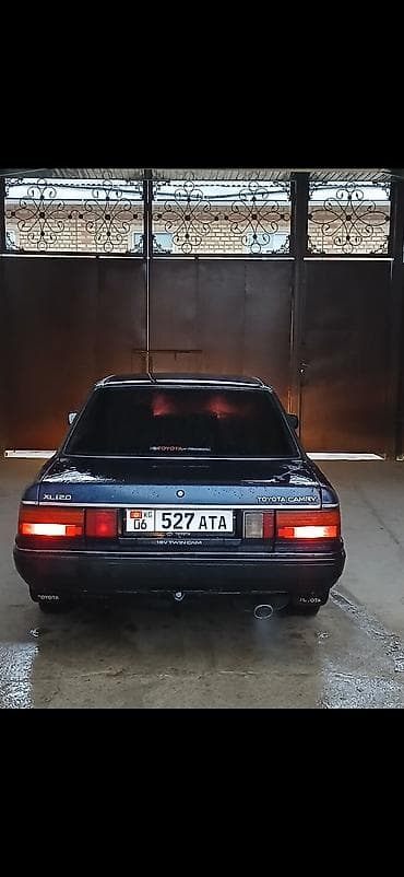 мотор на авто: Toyota Camry: 1990 г., 2 л, Механика, Бензин, Седан — 1