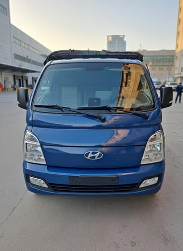 купить грузовой автомобиль с манипулятором бу: Легкий грузовик, Hyundai, Стандарт, Б/у — 1