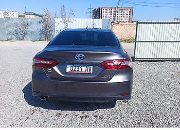 corolla s: Toyota Camry: 2020 г., 2.5 л, Вариатор, Гибрид, Седан — 3